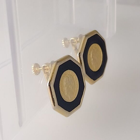 Vintage Netherlands Coin Clip-on Earrings - Picture 5 of 6